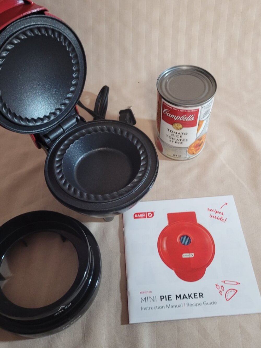 DASH Mini Pie Maker - Picture 2 of 6